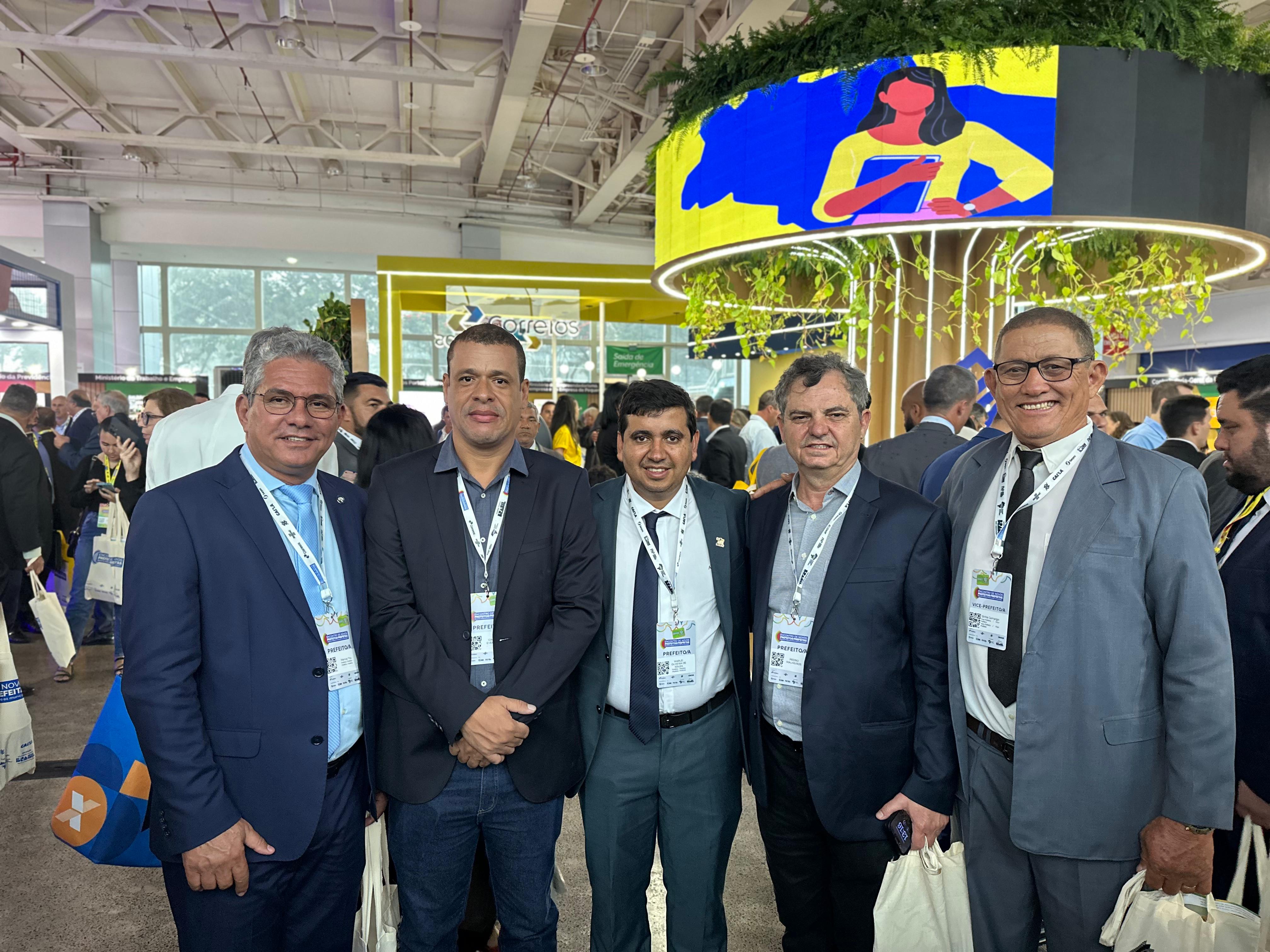 Prefeito de Urandi participa do Encontro de Novos Prefeitos e Prefeitas em Brasília