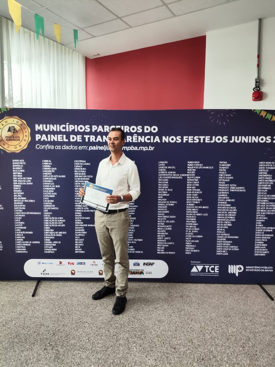 Urandi recebe Selo de Transparência nos Festejos Juninos 2026