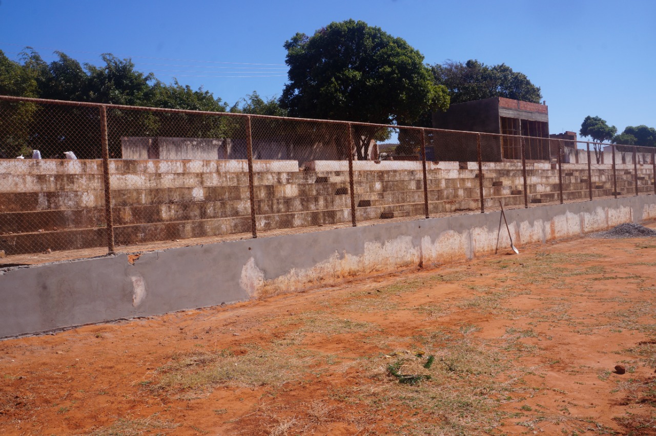 Obras de reforma do Estádio Municipal está em andamento