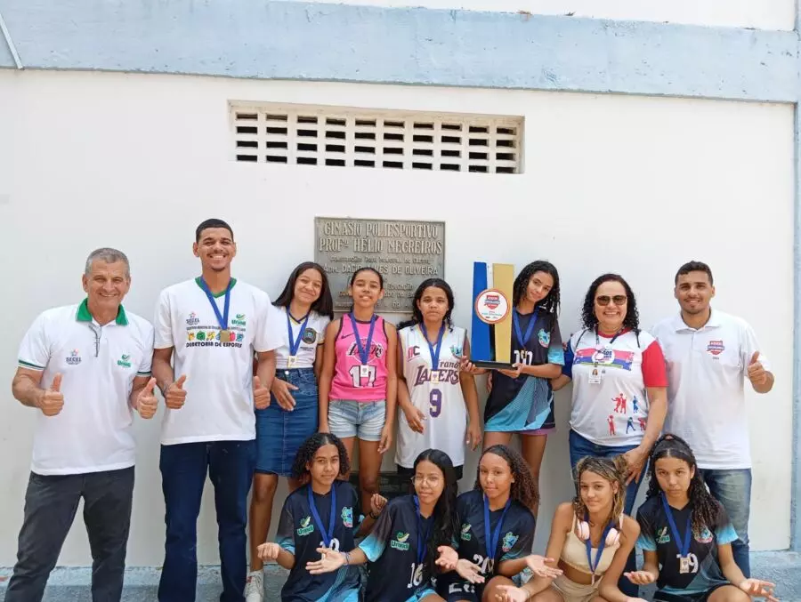 Urandi brilha nos Jogos Escolares da Bahia com dupla conquista no Basquete
