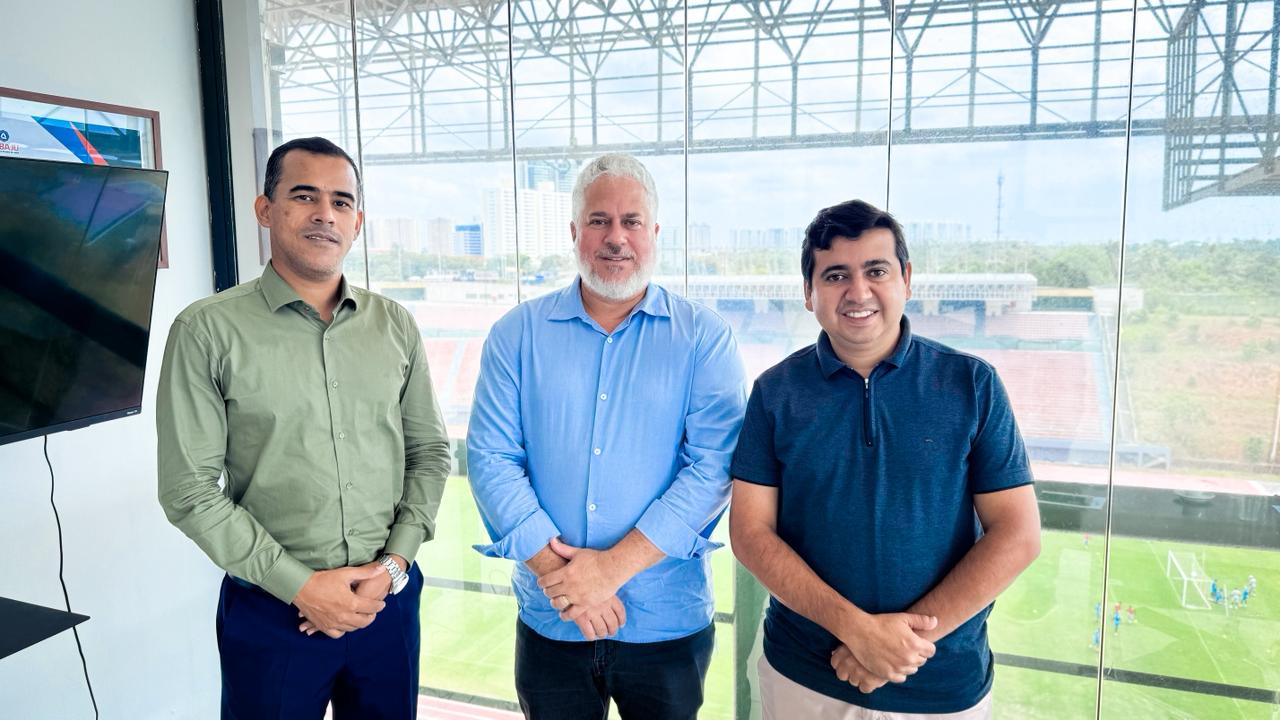 Prefeito de Urandi cumpre agenda em Salvador e apresenta demandas nas áreas de esporte e infraestrutura
