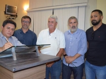 O PREFEITO DE URANDI ASSINA PROJETO DE LEI QUE CRIA BENEFÍCIO EVENTUAL CONTA DE ÁGUA