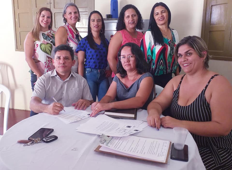 REUNIÃO COM O CMDCA PARA POSSE DAS CONSELHEIRAS TUTELARES DE URANDI